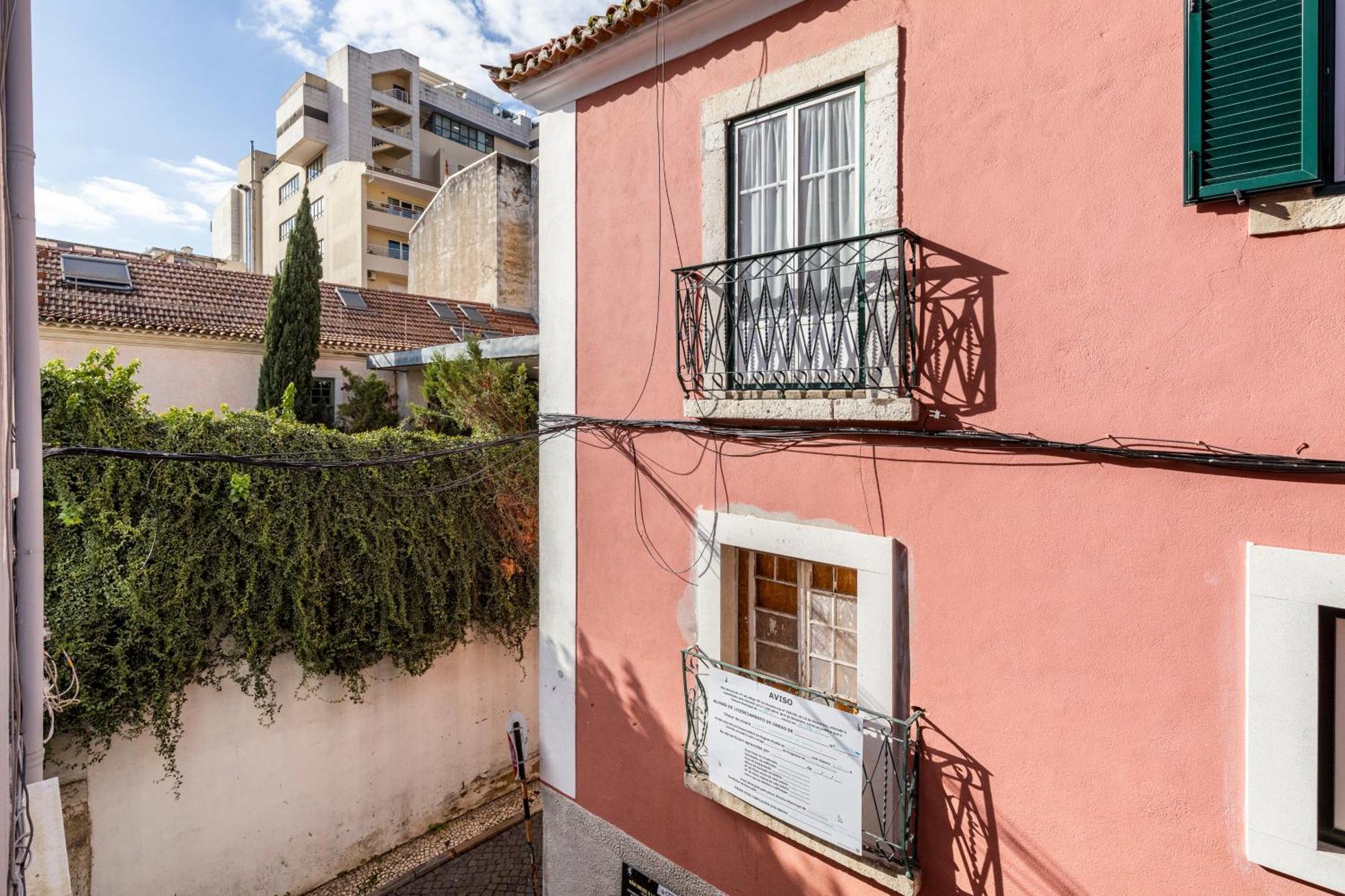 Avenida Da Liberdade Area, Bright And Newly Renovated 2 Bedroom Apartment, Lisbon Historical Center Экстерьер фото